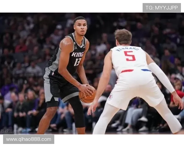 沃尔什年薪仅222万却在最近两场比赛中狂砍39分11板表现惊艳